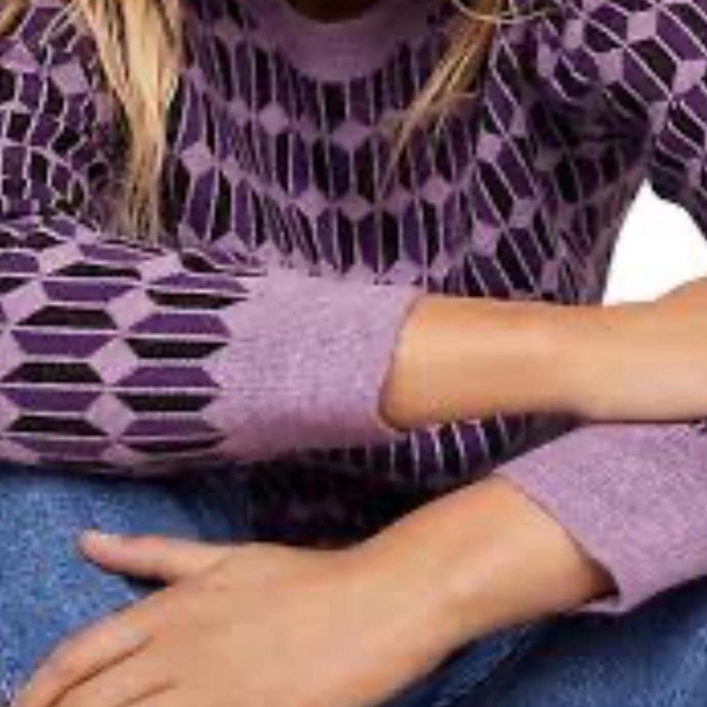 Geometric Patterned Purple Sweater - Picture 2 of 6